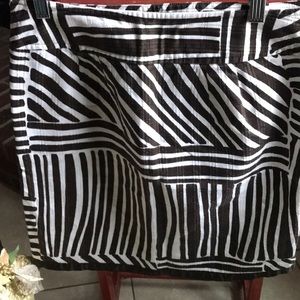 Ann Taylor Brown/White Print Skrit